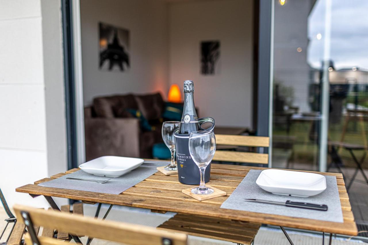 King Size Bed - Free Private Parking - Garden & Terrace - 14Min From Disneyland Ferrieres-en-Brie Exterior photo
